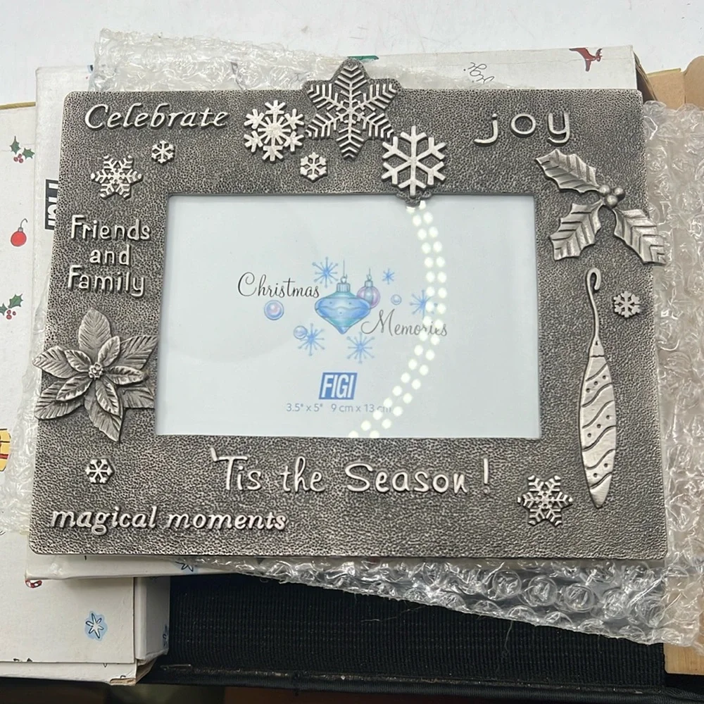 NWT Vintage Figi Lot Two Christmas Picture Frame Gray Tis Season 3.5 X 5 Metal